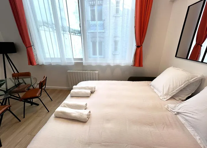Apollinaire Luxury Loft - Ac - Ideal Location - Peaceful Lejlighed
